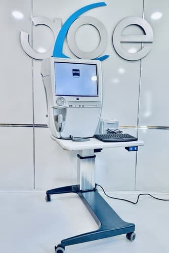 ZEISS HUMPHREY VISUAL FIELD HFA 3 860 w/ LIQUID TRIAL LENSES.