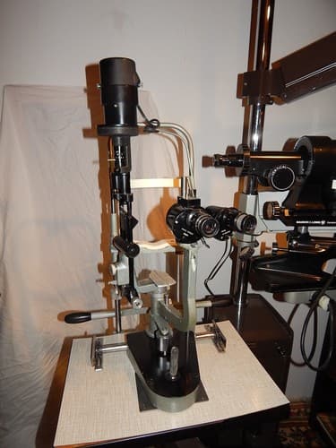 Haag Streit slit lamp. Made in Switzerland. Used. Works perfectly, guaranteed.